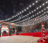 Иллюминация «Містечко зимових розваг», Палац Украина