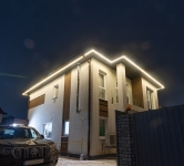 Контурне піксельне освітлення будинку Гатне, BRIGHTLED STARLIGHT
