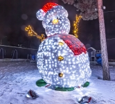 Снеговик на лыжах, 400см