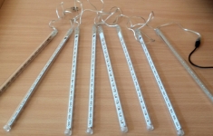 Гирлянда DELUX SNOWFALL SET 30см (падающий снег) 8х18 LED белая